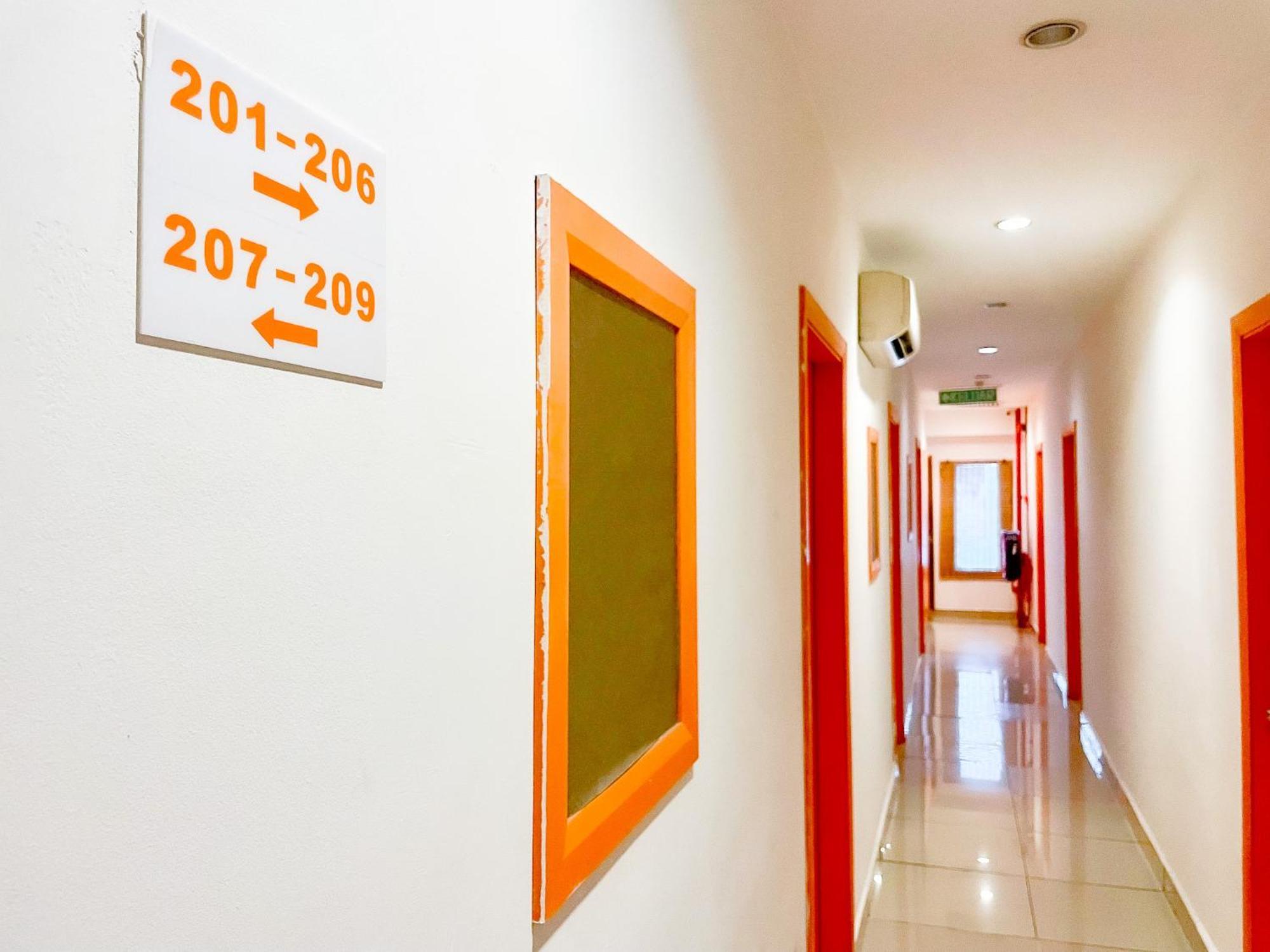 1 Hotel Taman Connaught Κουάλα Λουμπούρ Εξωτερικό φωτογραφία
