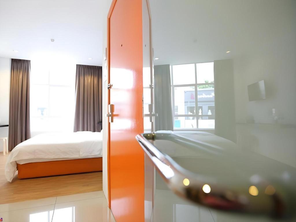 1 Hotel Taman Connaught Κουάλα Λουμπούρ Εξωτερικό φωτογραφία